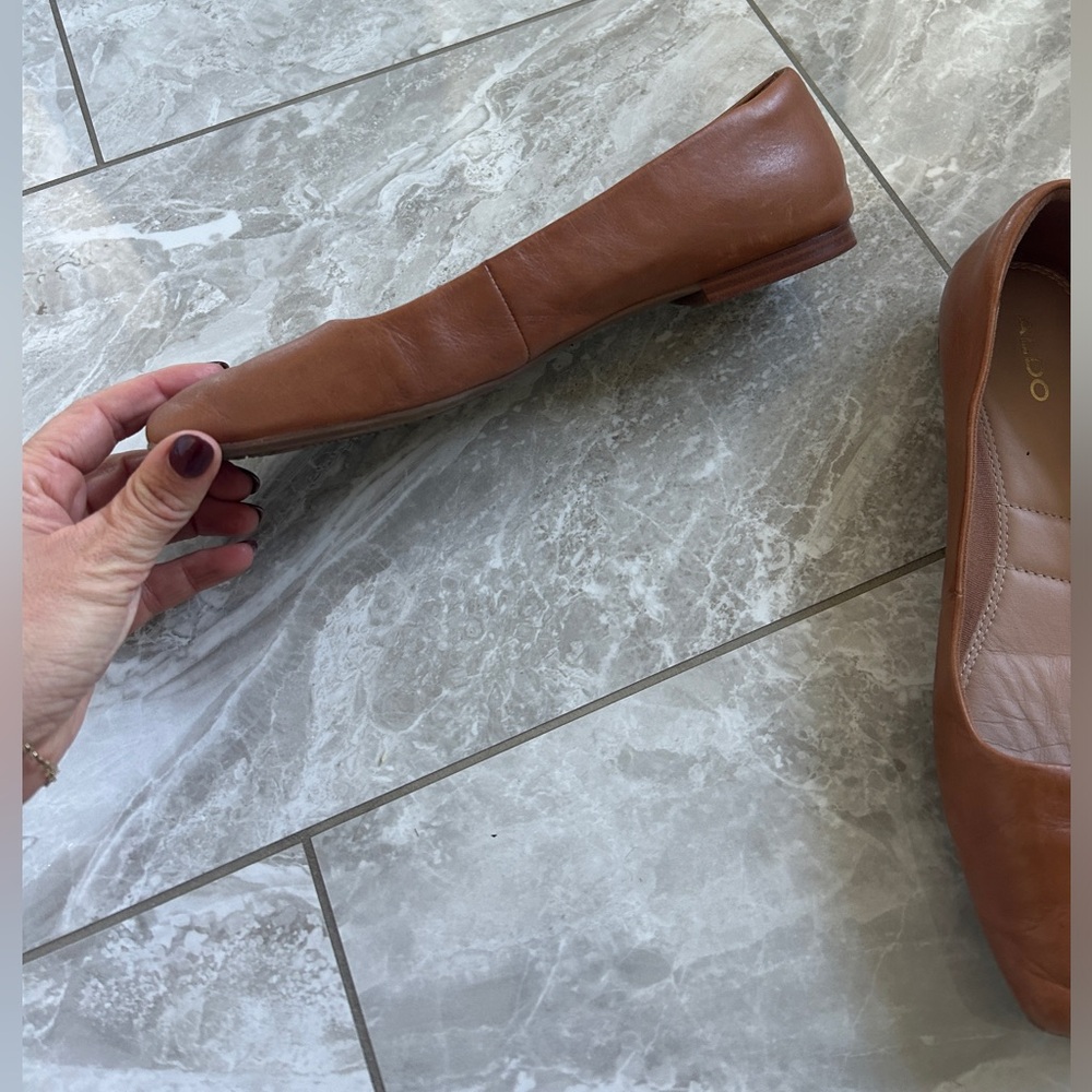 Aldo brown leather flat